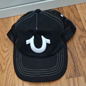 True Religion Black Cap with White Logo_1